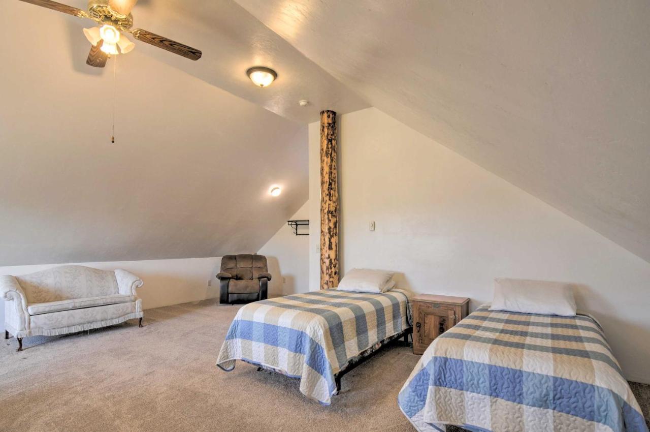 Cozy Henrieville Cabin 18 Mi To Bryce Canyon Np! المظهر الخارجي الصورة