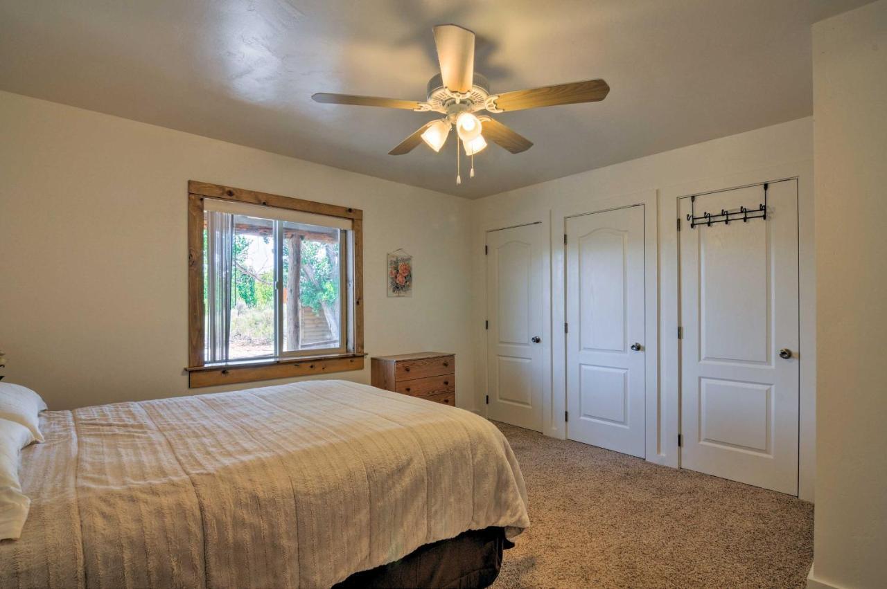 Cozy Henrieville Cabin 18 Mi To Bryce Canyon Np! المظهر الخارجي الصورة